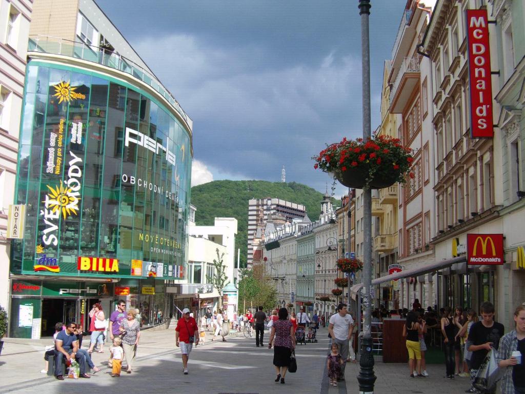 Apartmany Perla Karlovy Vary Exterior photo